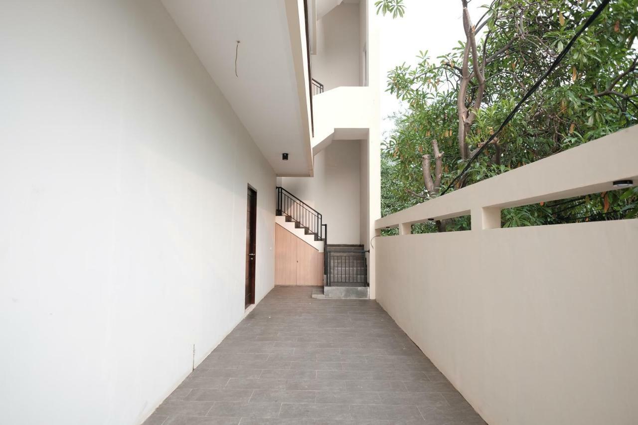 Reddoorz Near Taman Palem 호텔 자카르타 외부 사진