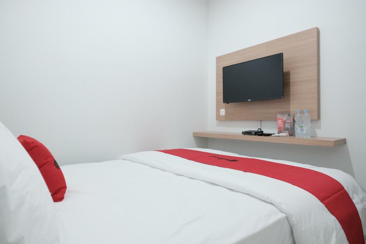 Reddoorz Near Taman Palem 호텔 자카르타 외부 사진